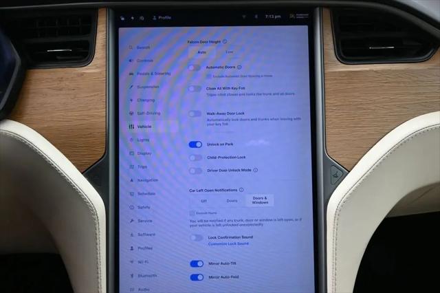 2021 Tesla Model X Long Range Plus Dual Motor All-Wheel Drive