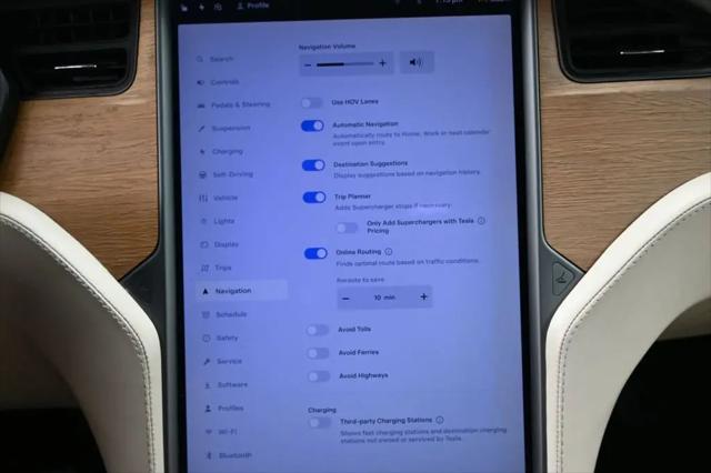 2021 Tesla Model X Long Range Plus Dual Motor All-Wheel Drive
