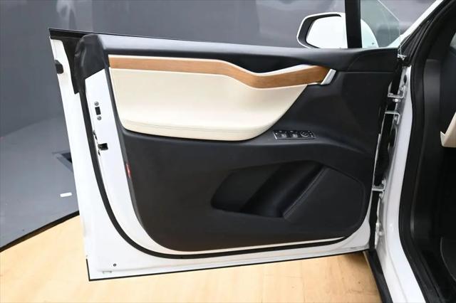 2021 Tesla Model X Long Range Plus Dual Motor All-Wheel Drive