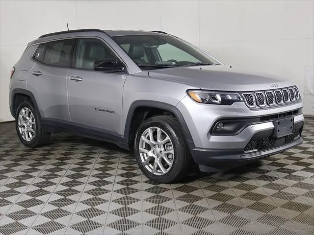2023 Jeep Compass Latitude Lux FWD