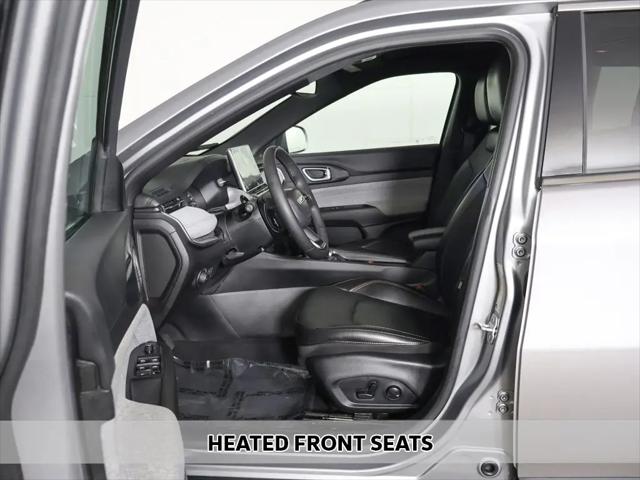 2023 Jeep Compass Latitude Lux FWD