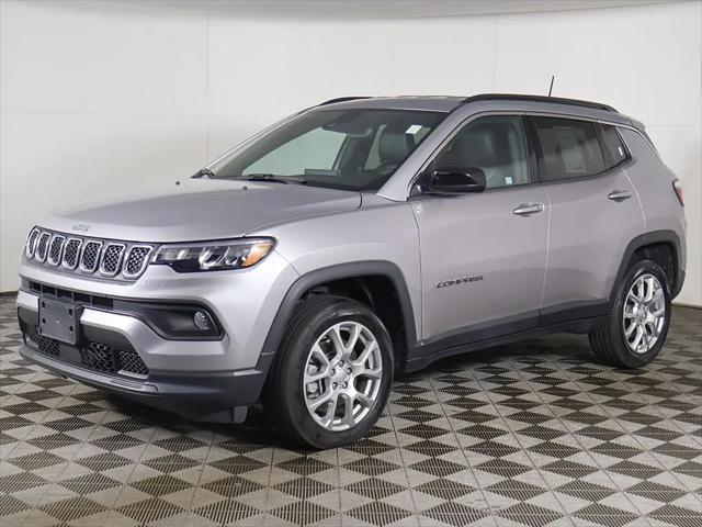 2023 Jeep Compass Latitude Lux FWD