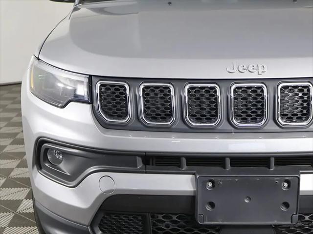 2023 Jeep Compass Latitude Lux FWD