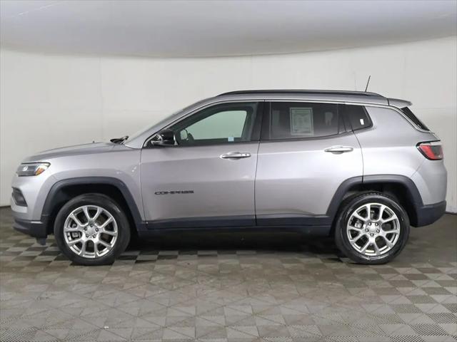 2023 Jeep Compass Latitude Lux FWD