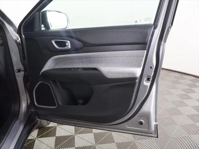 2023 Jeep Compass Latitude Lux FWD