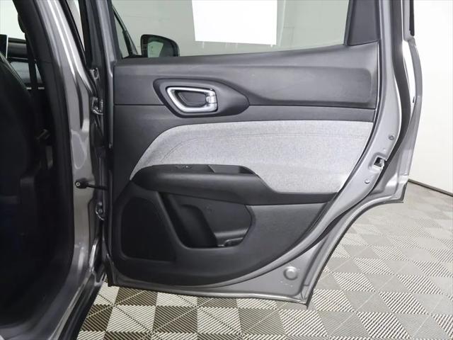 2023 Jeep Compass Latitude Lux FWD