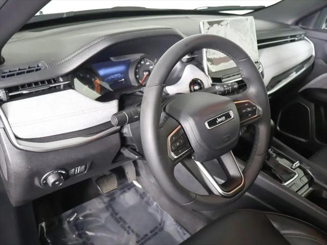2023 Jeep Compass Latitude Lux FWD
