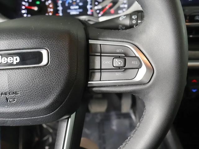 2023 Jeep Compass Latitude Lux FWD