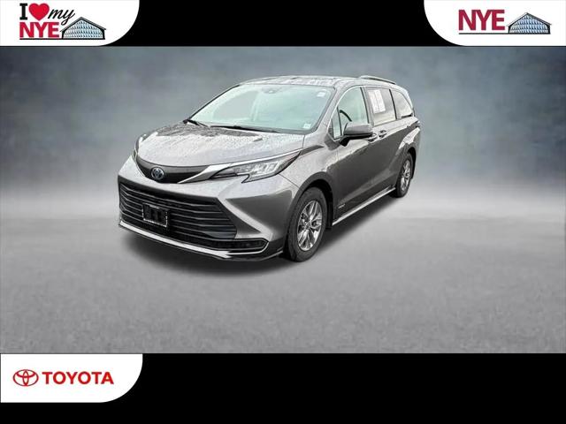 2021 Toyota Sienna LE for sale in Oneida, NY