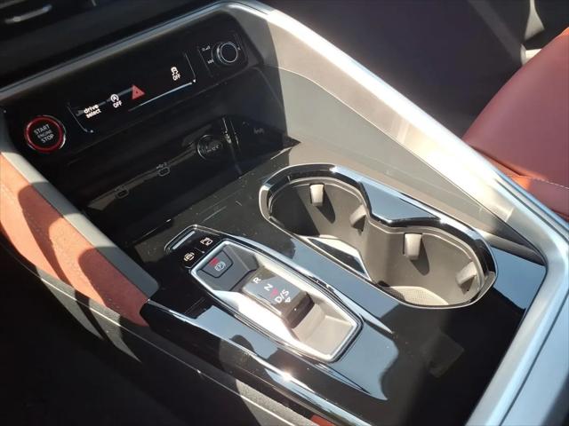 2026 Audi SQ5 Presige TFSI quattro S tronic