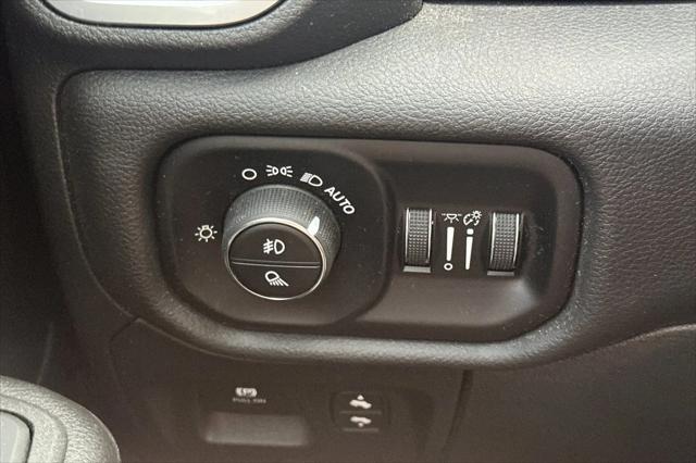 2025 Ram 1500 Big Horn Crew Cab 4x4 57 Box