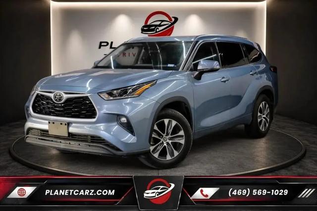 2021 Toyota Highlander XLE for sale in Garland, TX