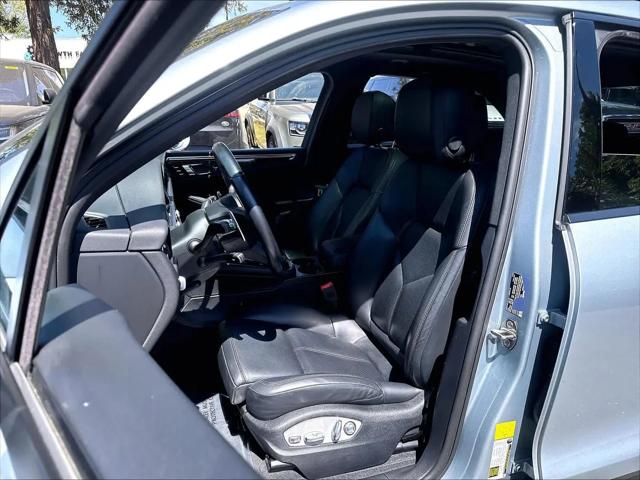 2023 Porsche Macan Macan