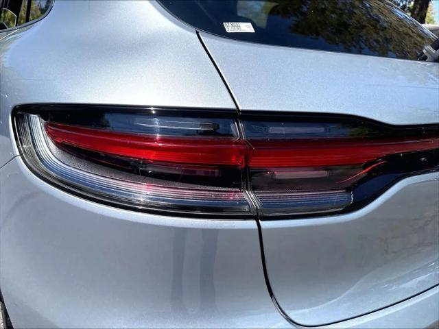2023 Porsche Macan Macan