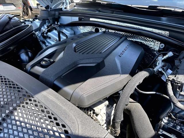 2023 Porsche Macan Macan