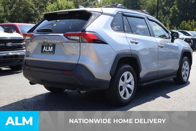 2020 Toyota RAV4 LE