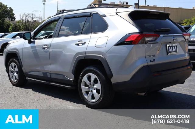 2020 Toyota RAV4 LE