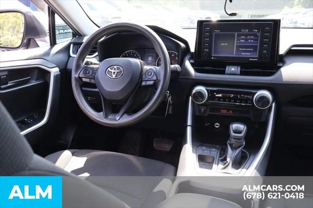 2020 Toyota RAV4 LE
