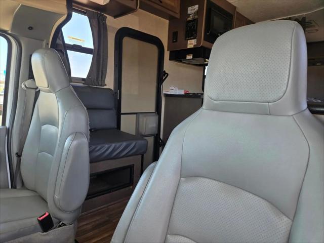 2018 Ford E-350 Cutaway E-350