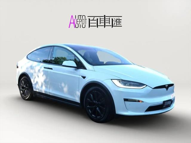 2023 Tesla Model X Standard Range