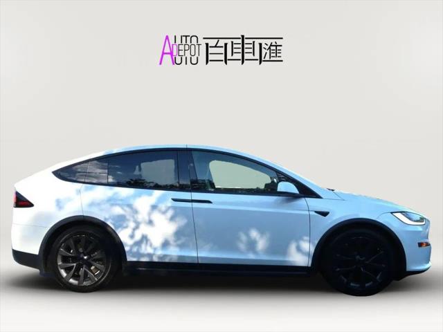 2023 Tesla Model X Standard Range