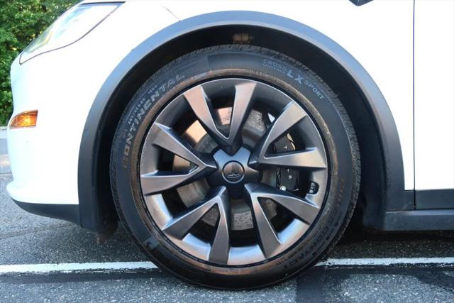 2023 Tesla Model X Standard Range
