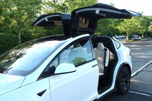 2023 Tesla Model X Standard Range