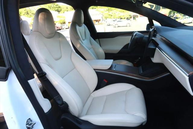 2023 Tesla Model X Standard Range