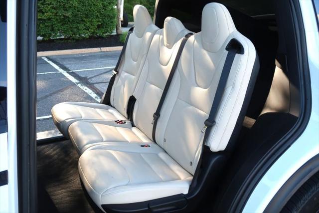 2023 Tesla Model X Standard Range