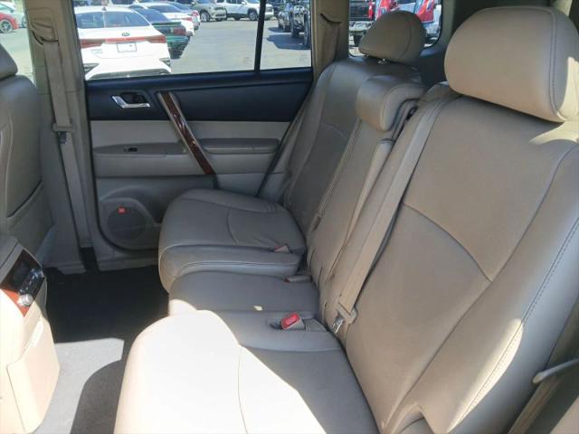 2013 Toyota Highlander Limited V6