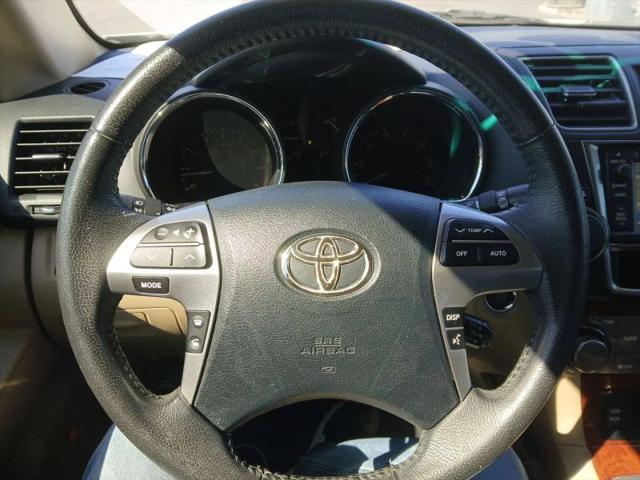 2013 Toyota Highlander Limited V6