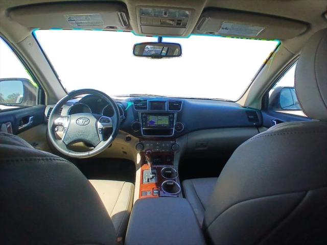 2013 Toyota Highlander Limited V6