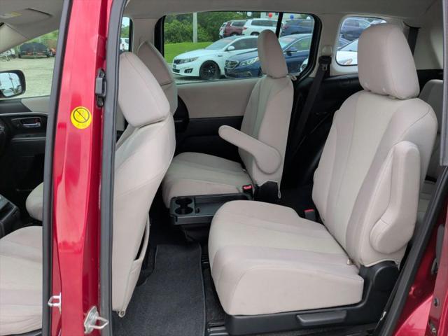 2015 Mazda Mazda5 Sport
