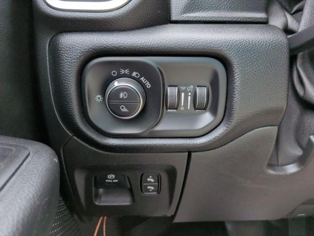 2019 Ram 1500 Big Horn/Lone Star Crew Cab 4x4 57 Box