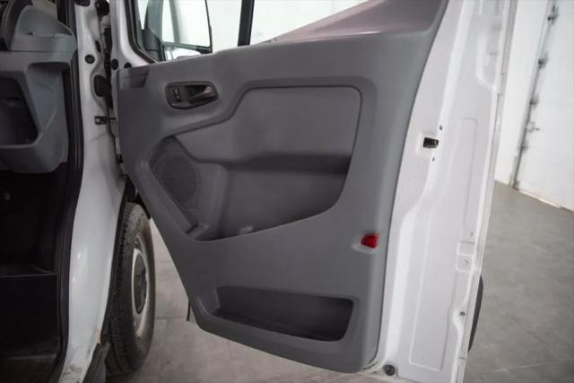 2018 Ford Transit w/60/40 Side Door w/LWB