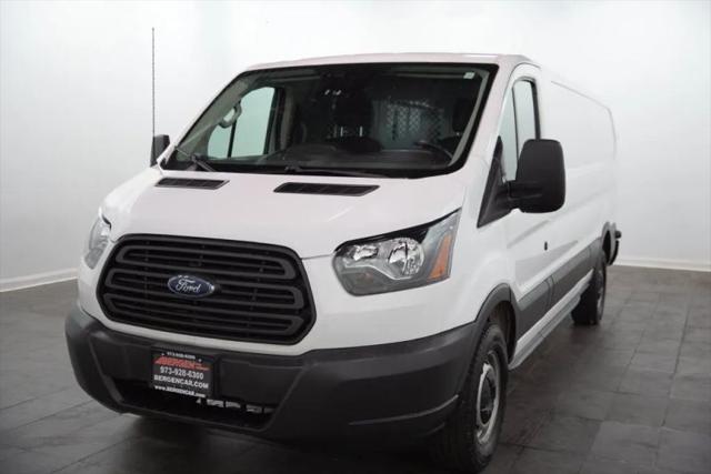2018 Ford Transit w/60/40 Side Door w/LWB