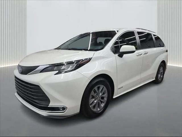 2021 Toyota Sienna XLE for sale in Hillside, NJ