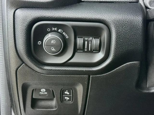 2021 Ram 1500 Laramie Crew Cab 4x4 57 Box