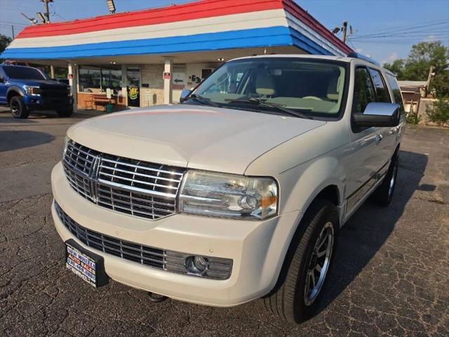 2010 Lincoln Navigator Base for sale in Glendale Heights, IL