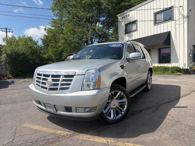 2013 Cadillac Escalade Luxury for sale in Glendale Heights, IL