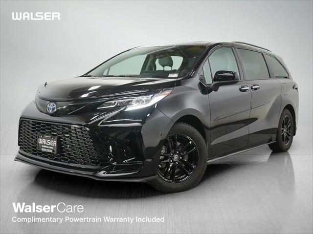 2025 Toyota Sienna XSE 7-Passenger for sale in Wayzata, MN