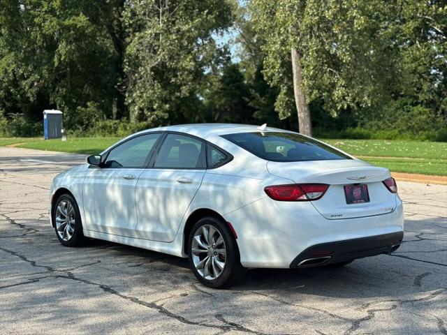 2016 Chrysler 200 S