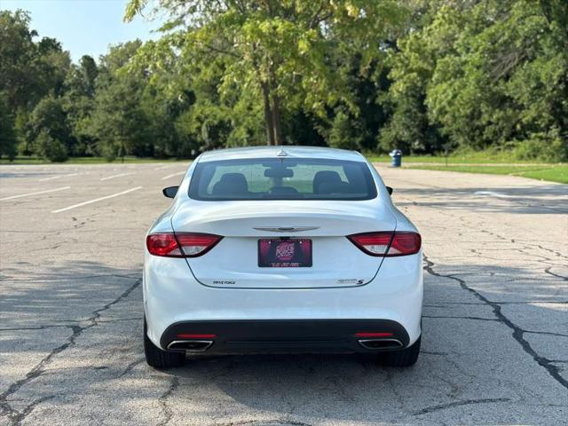 2016 Chrysler 200 S