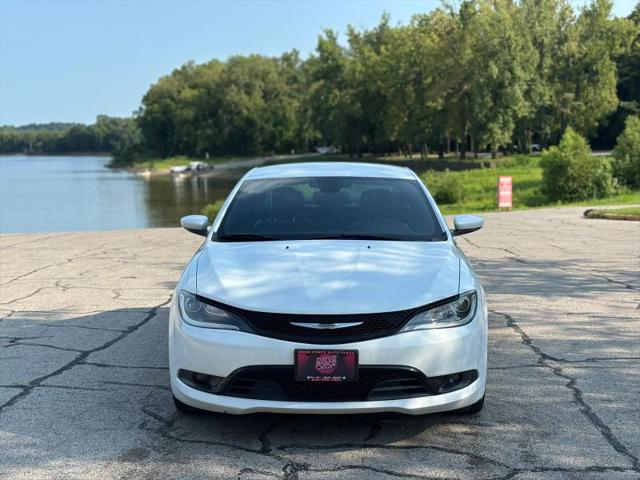2016 Chrysler 200 S