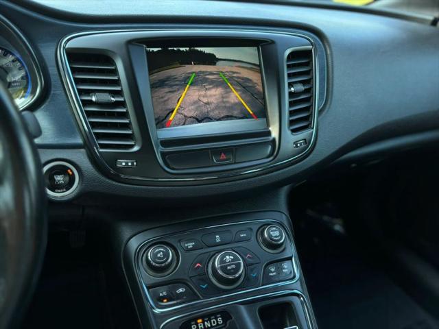 2016 Chrysler 200 S