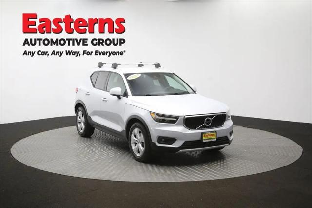 2021 Volvo XC40 T4 Momentum