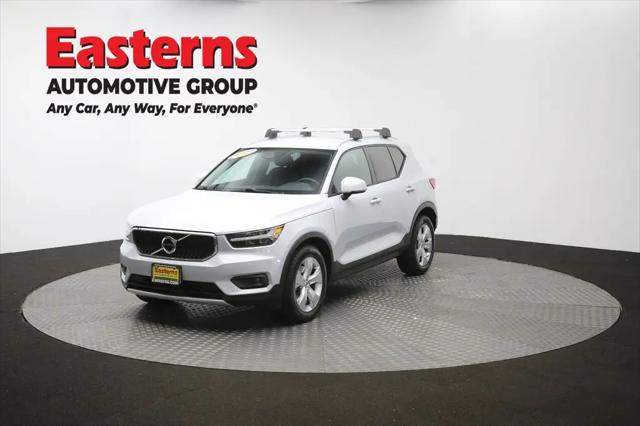 2021 Volvo XC40 T4 Momentum