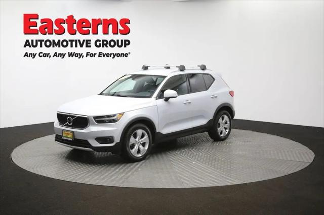 2021 Volvo XC40 T4 Momentum