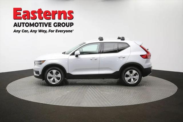 2021 Volvo XC40 T4 Momentum