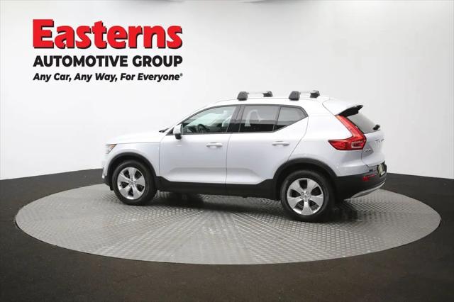 2021 Volvo XC40 T4 Momentum